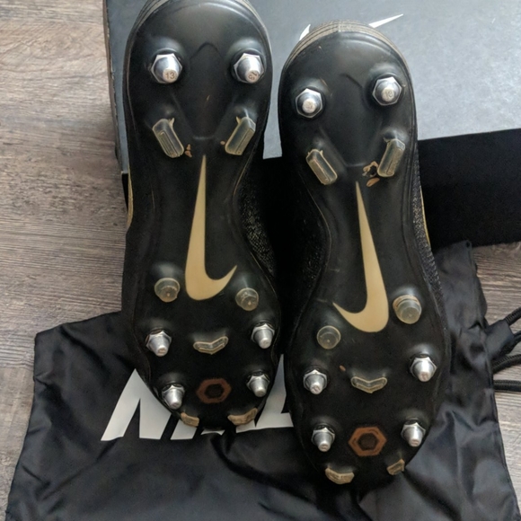 Nike Phantom Vsn Elite SG cleats - Picture 2 of 7
